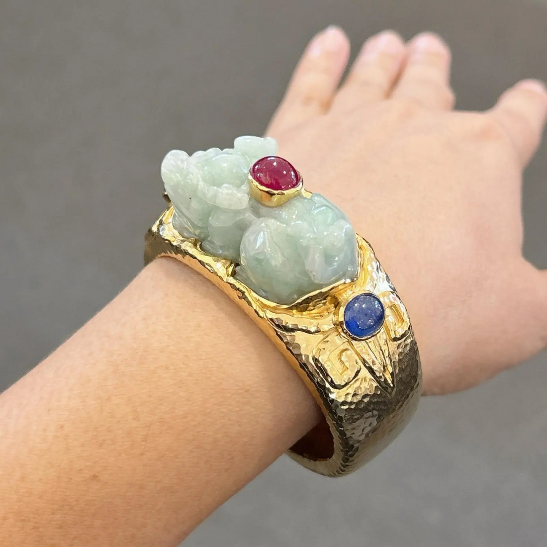 Bochic “Orient” Ruby, Sapphires & Mint Jade Cuff Set in 18 K Gold & Silver